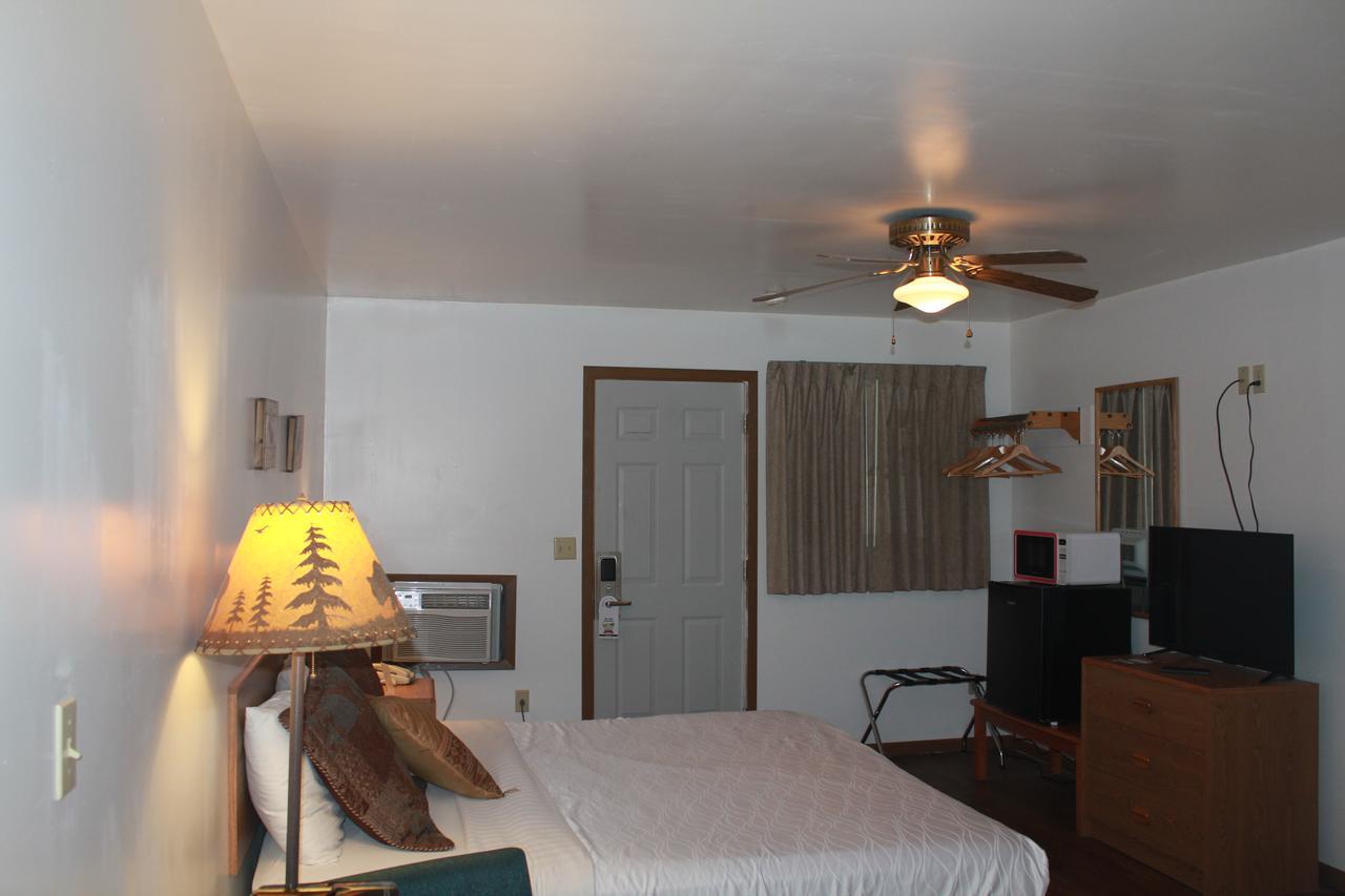 The Brookside Motel / Mt. Rushmore Keystone Bagian luar foto