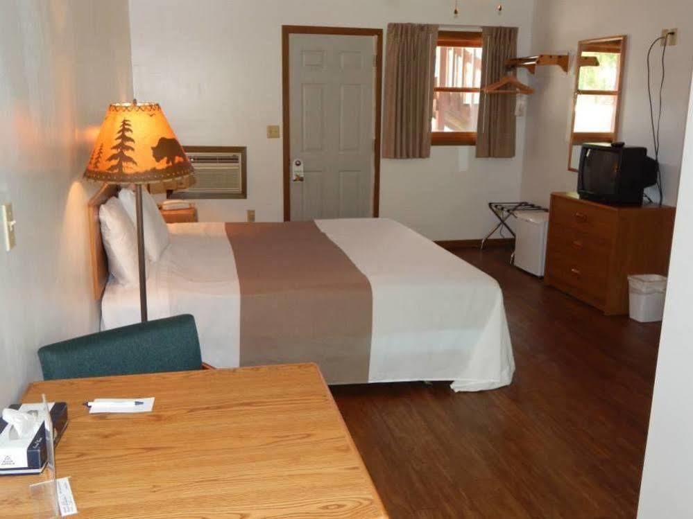 The Brookside Motel / Mt. Rushmore Keystone Bagian luar foto